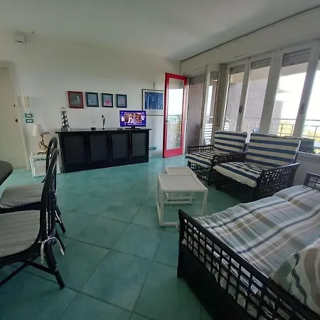Sea View With 3 Bedrooms And 2 Bathrooms * Lignano Sabbiadoro